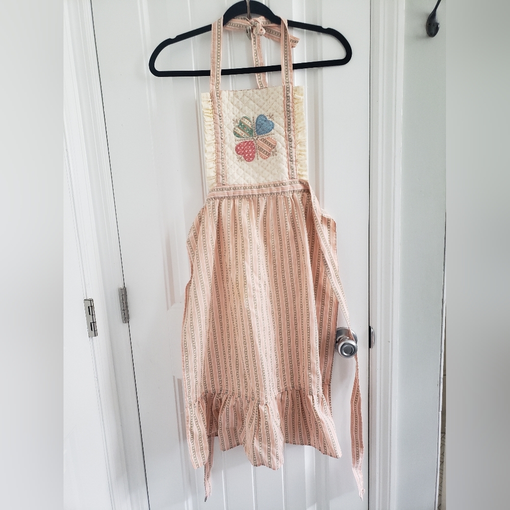 Gourmet Gallery Vtg 80's Patchwork Hearts Girls Long Line Apron Quilted Detail